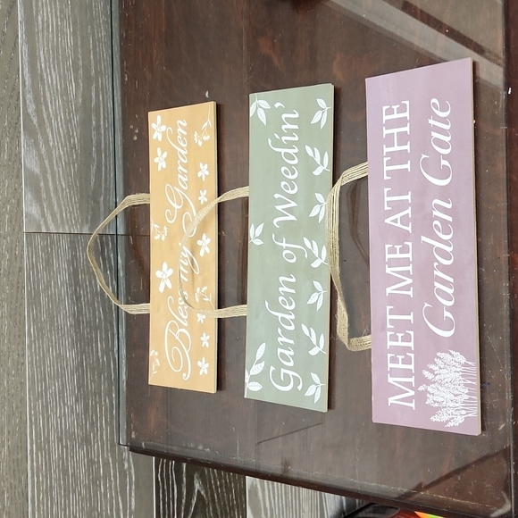 country living Other - Country garden lover set of 3 wall hangers meet me at the garden gate